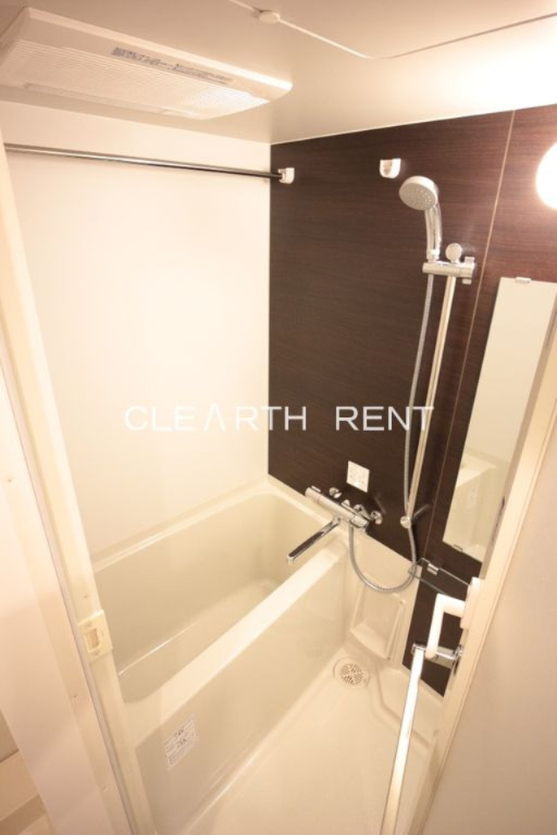 バス・シャワールーム　同タイプ別住戸写真となります。現況と異なる場合がございます