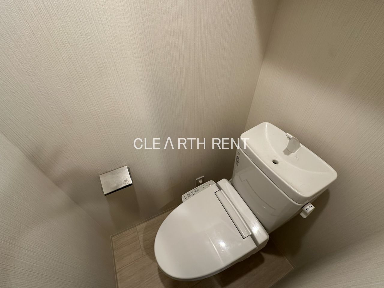 トイレ　同タイプ別住戸写真となります。現況と異なる場合がございます