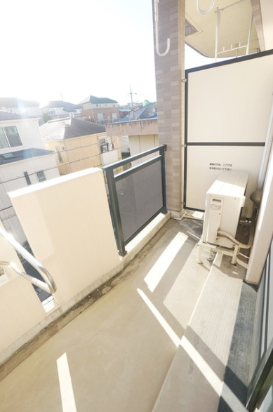 バルコニー　【人気！WIC完備たっぷり収納！！】お問い合わせはお早めに♪