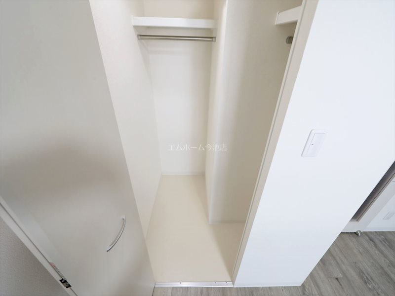 収納　ウォークインクローゼット（収納充実してます）