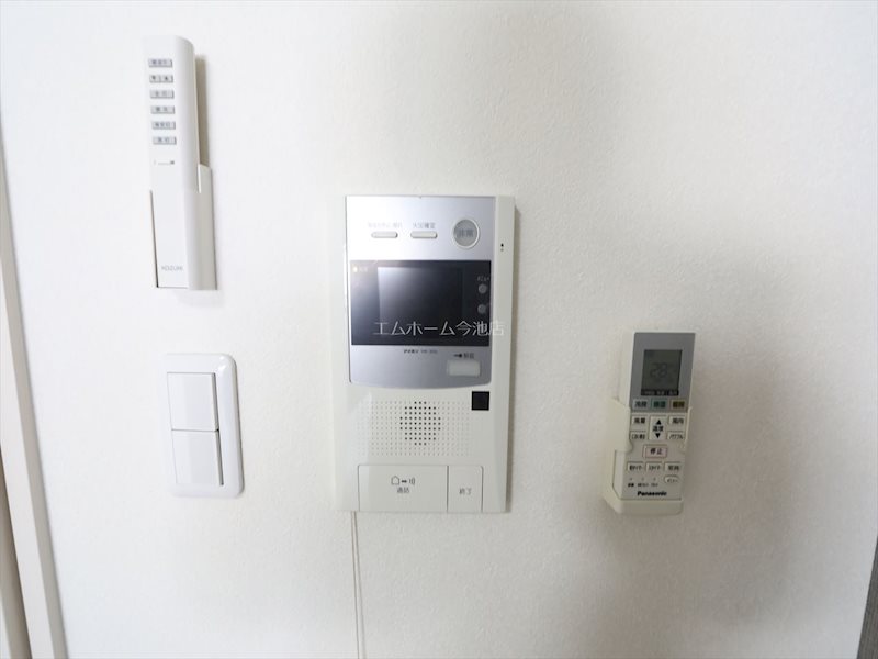 セキュリティ　TVモニター付インターホン完備