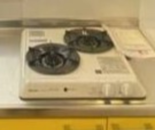 キッチン　コンロ設置済み
