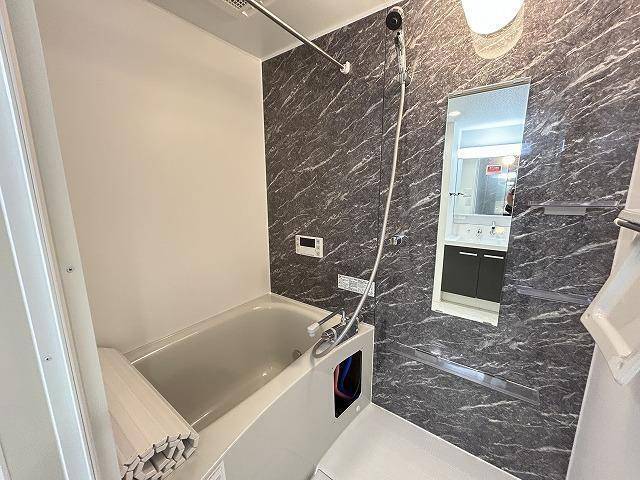 バス・シャワールーム　お追い炊き機能付きです