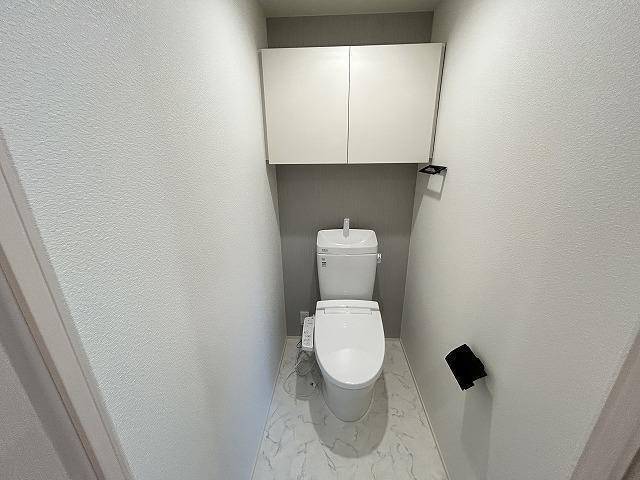 トイレ　温水洗浄便座完備