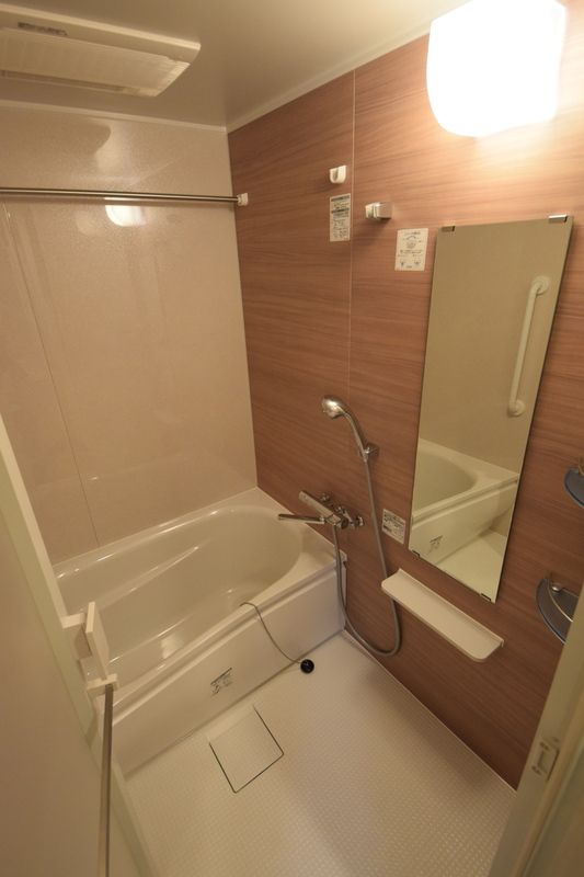 バス・シャワールーム　☆ゆったりくつろげるお風呂☆