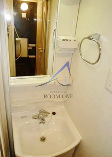 洗面設備　洗面台です。