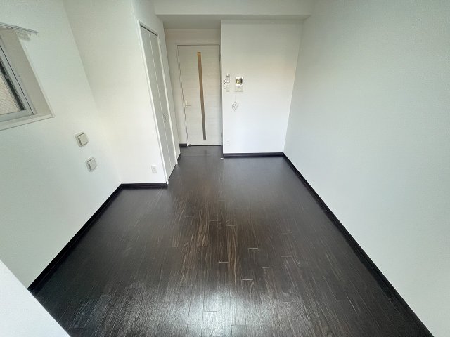 その他部屋・スペース　開放的な寝室です