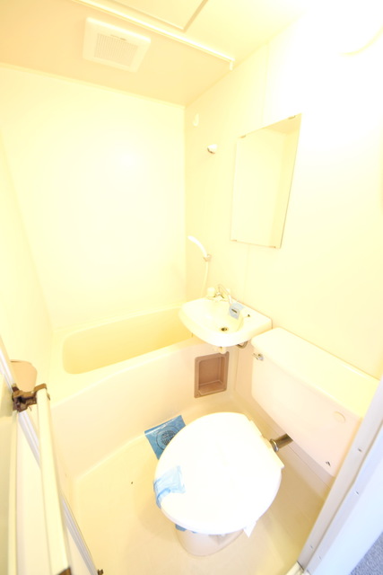 バス・シャワールーム　～一日の疲れを癒しましょうっ～