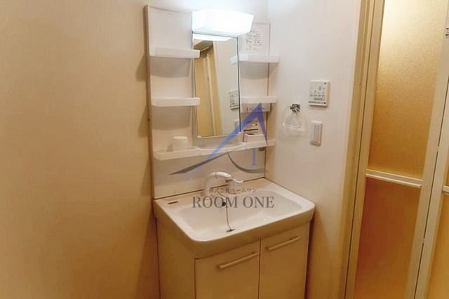 洗面設備　洗面台です。