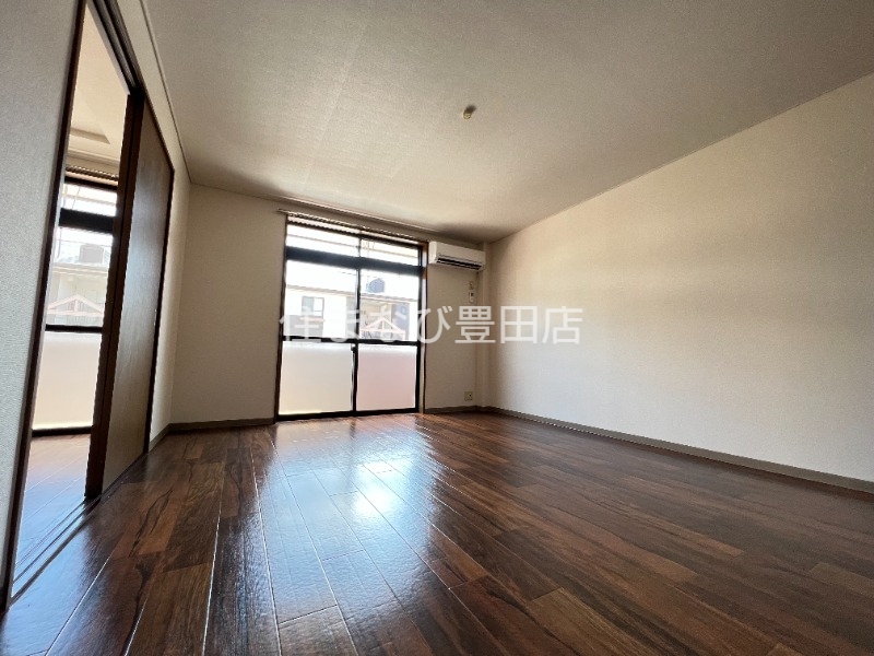 居室・リビング　同型タイプ