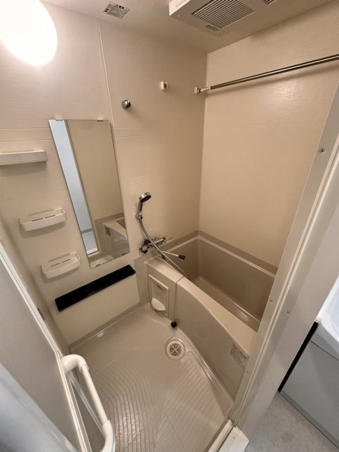 バス・シャワールーム　※別号室の参考写真、現況優先※