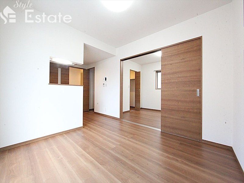 居室・リビング　内装