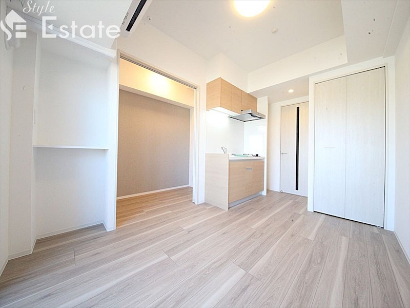 居室・リビング　内装