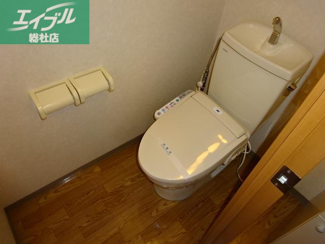 トイレ　シャワー付トイレ