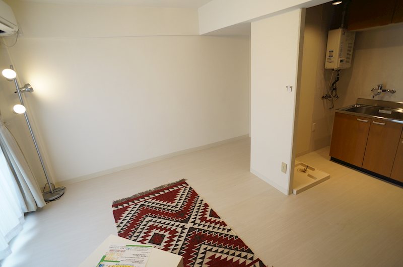 居室・リビング　※同タイプ・別号室の写真です★（実際のお部屋とは異なります）