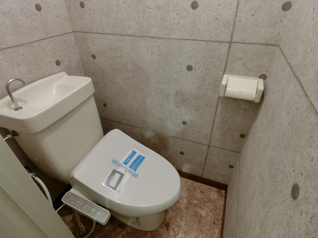 トイレ　嬉しいウォシュレット完備