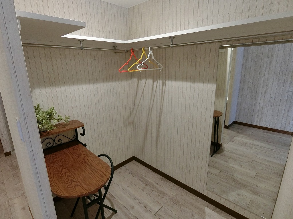 収納　ウォークインクローゼット　リモートワークスペースあり