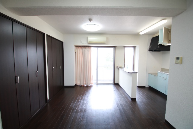 居室・リビング　※別室の参考写真の為、現況優先です。