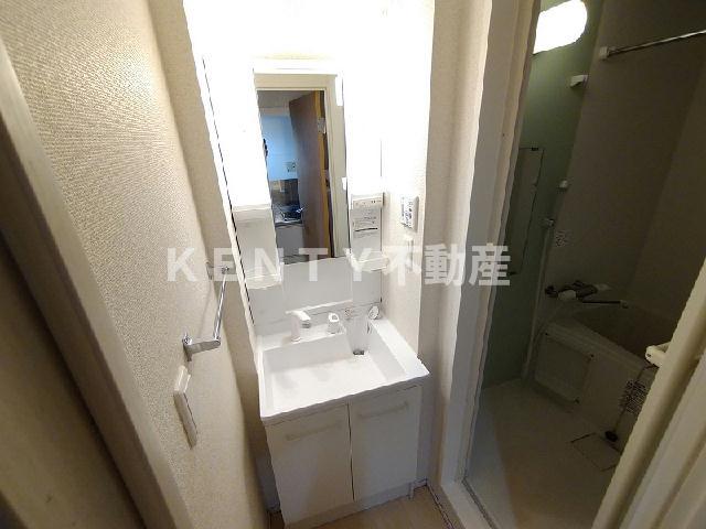 洗面設備　広い洗面スペース