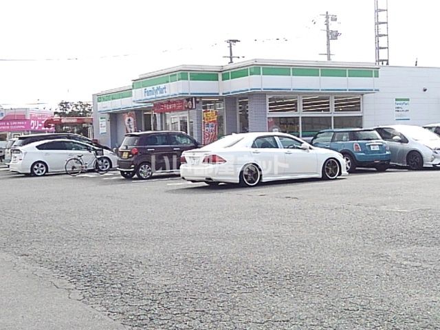 コンビニ　ファミリーマート 西牟田谷川店（コンビニ）まで997m