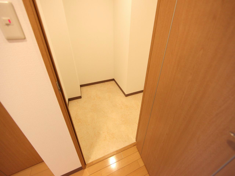 収納　ウォークインクローゼット（収納充実してます）