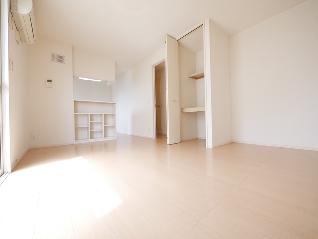 居室・リビング　★１２帖以上ある広々としたリビングです★