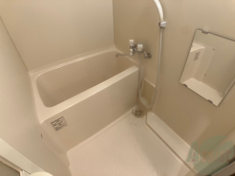 バス・シャワールーム　疲れを癒すには湯船でゆっくりするのが良いですよ。