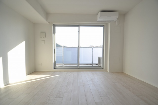 居室・リビング　南向き前面に隣接建物はありません