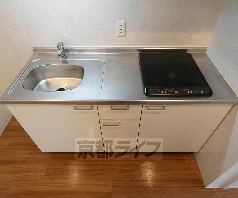 キッチン　キッチンです。