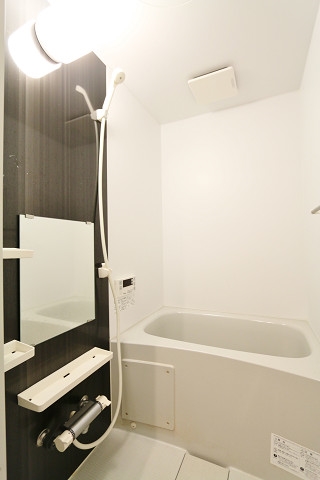 バス・シャワールーム　一日の疲れを癒してください