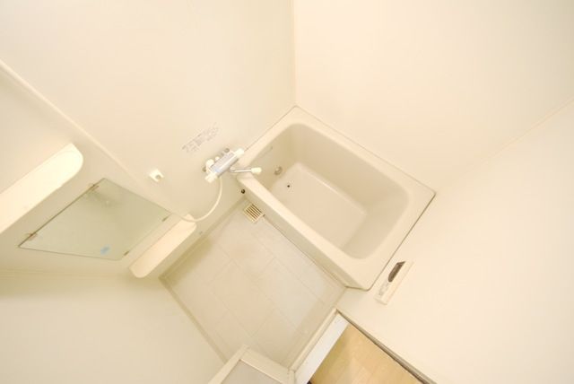 バス・シャワールーム　追い焚き出来ます♪