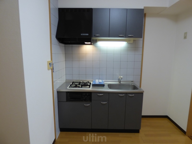 キッチン　※別のお部屋の写真です