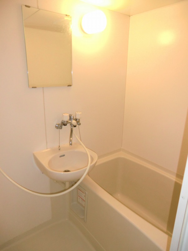 バス・シャワールーム　お風呂です
