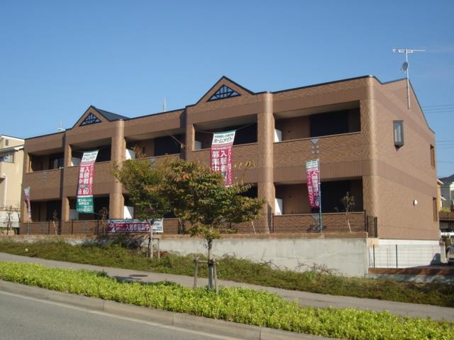 建物外観　外観写真（昼）