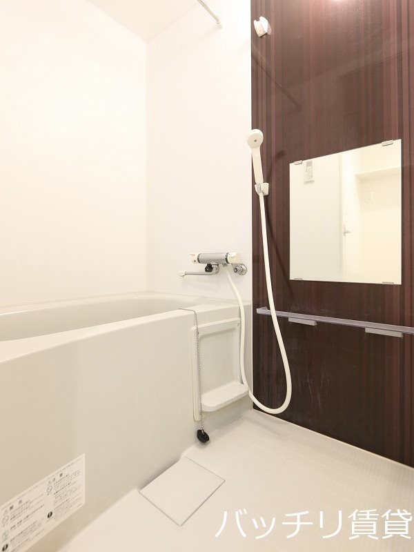 バス・シャワールーム　同シリーズの別号室の画像。現況を優先します。
