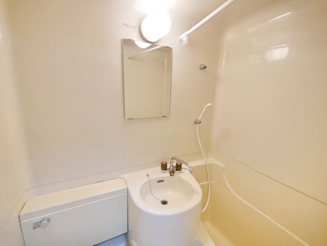 洗面設備　※別部屋参考写真です