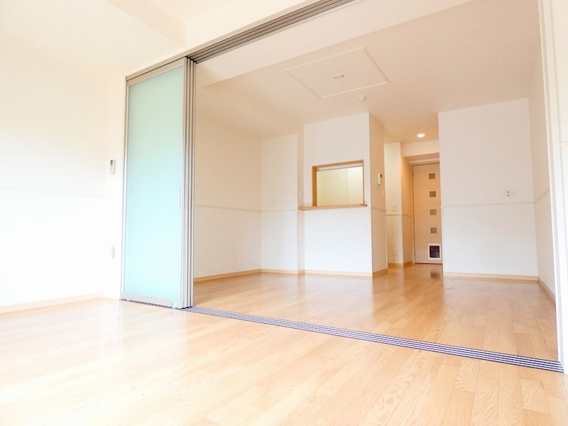 居室・リビング　※別部屋参考写真