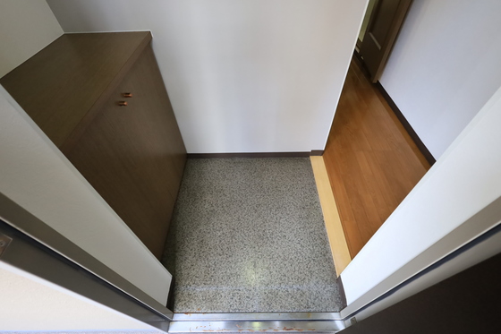 玄関　※別部屋の写真です