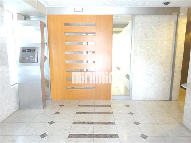 玄関　エントランス。