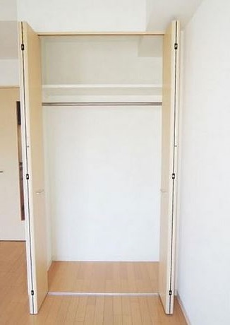 収納　★ハンガーラック付き、上部収納も有り★