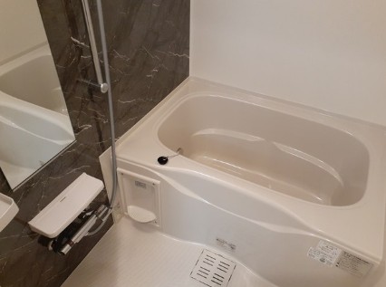 バス・シャワールーム　追い焚きに浴室乾燥機