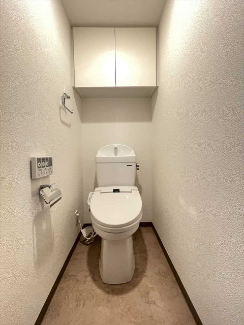 トイレ　同仕様参考写真