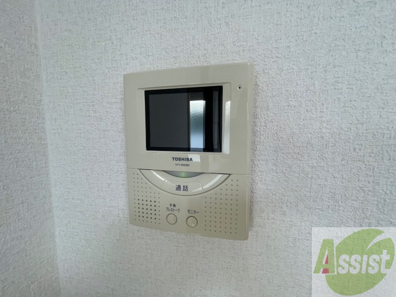 セキュリティ　ＴＶモニター付インターホンです。来客者の顔が見えるので安心！