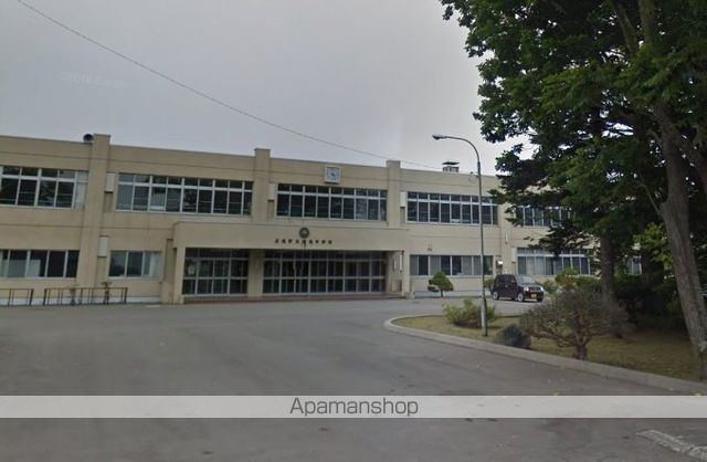 中学校　広尾中学校（中学校）まで907m