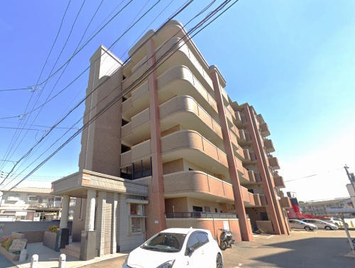 建物外観　タイル貼りのお洒落な外観です。