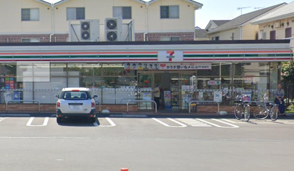 コンビニ　セブンイレブン（コンビニ）まで165m