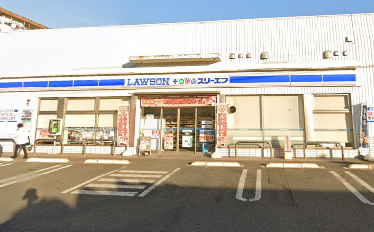 コンビニ　ローソン（コンビニ）まで573m