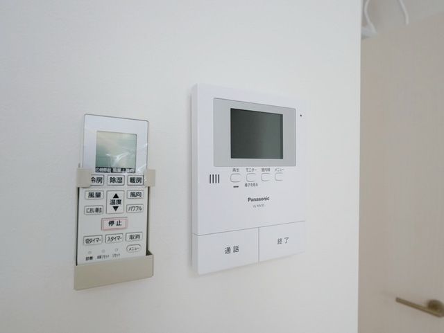 その他設備　★モニター付きインターホンです★
