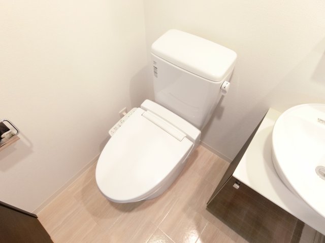 トイレ　詳細は、RISUMO江坂本店→06-6155-7137まで♪