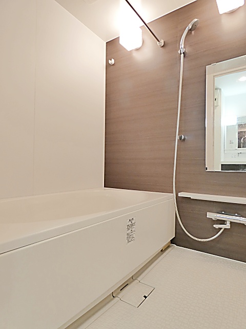 バス・シャワールーム　日々の疲れを癒すお風呂付です